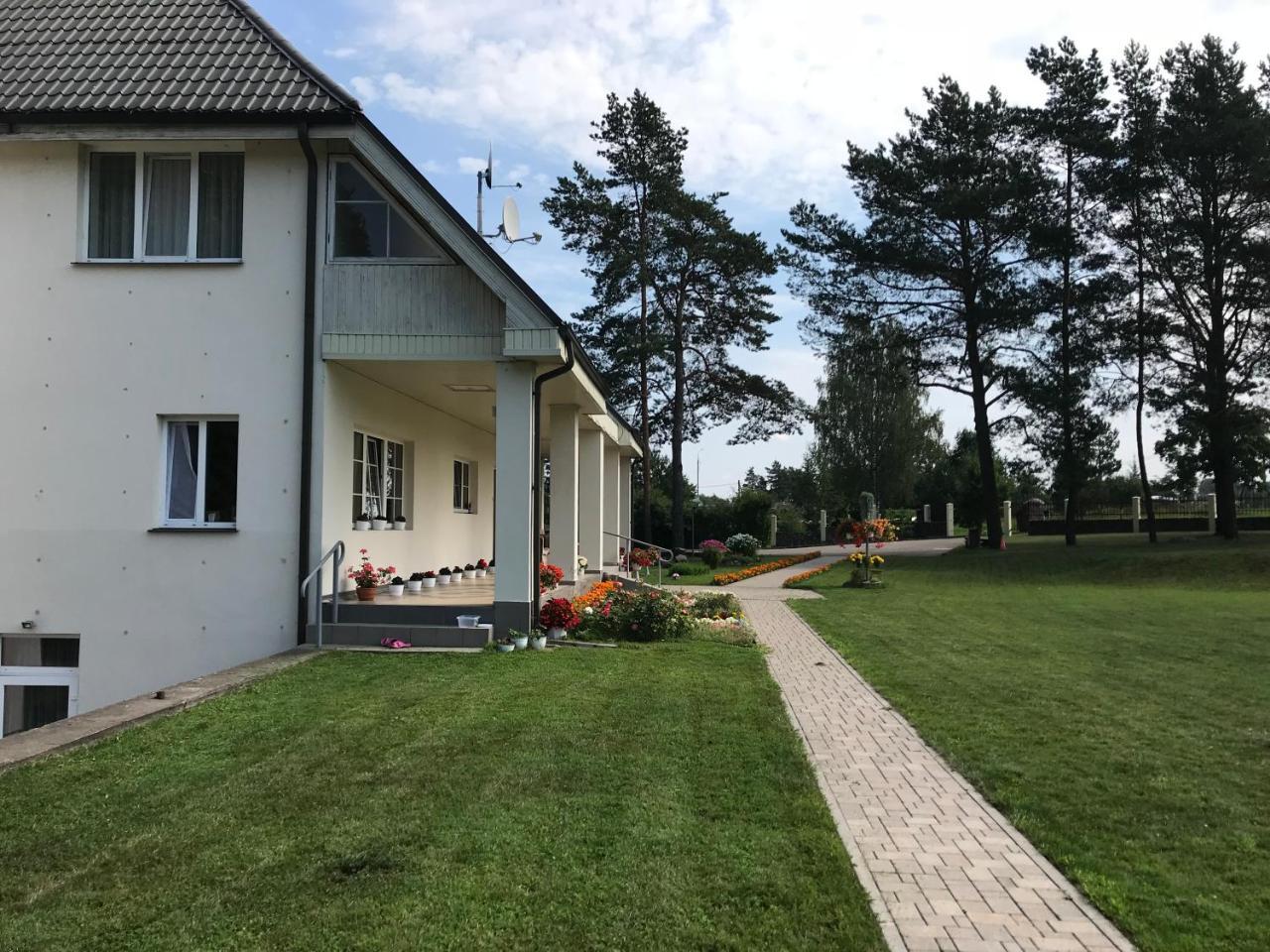 Priedaine Hotel Kraslava Exterior photo